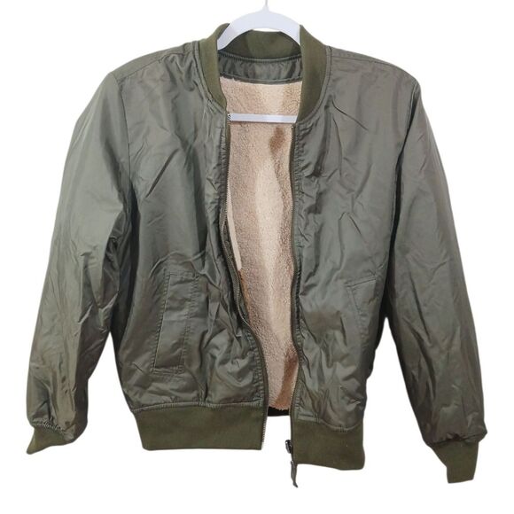 Green Reversable Jacket - Picture 2 of 9